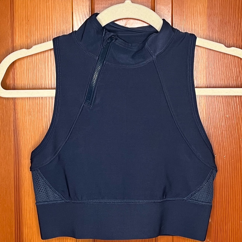 Athletic Mondetta crop top